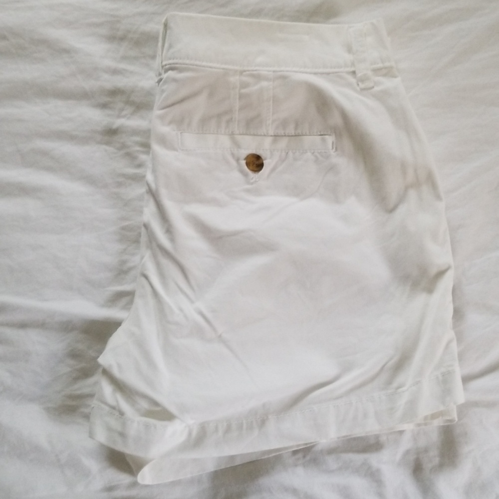 Shorts - Picture 2 of 4